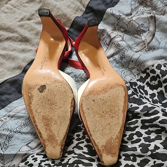 Salvatore Ferragamo Red and Cream Heels - Picture 3 of 10